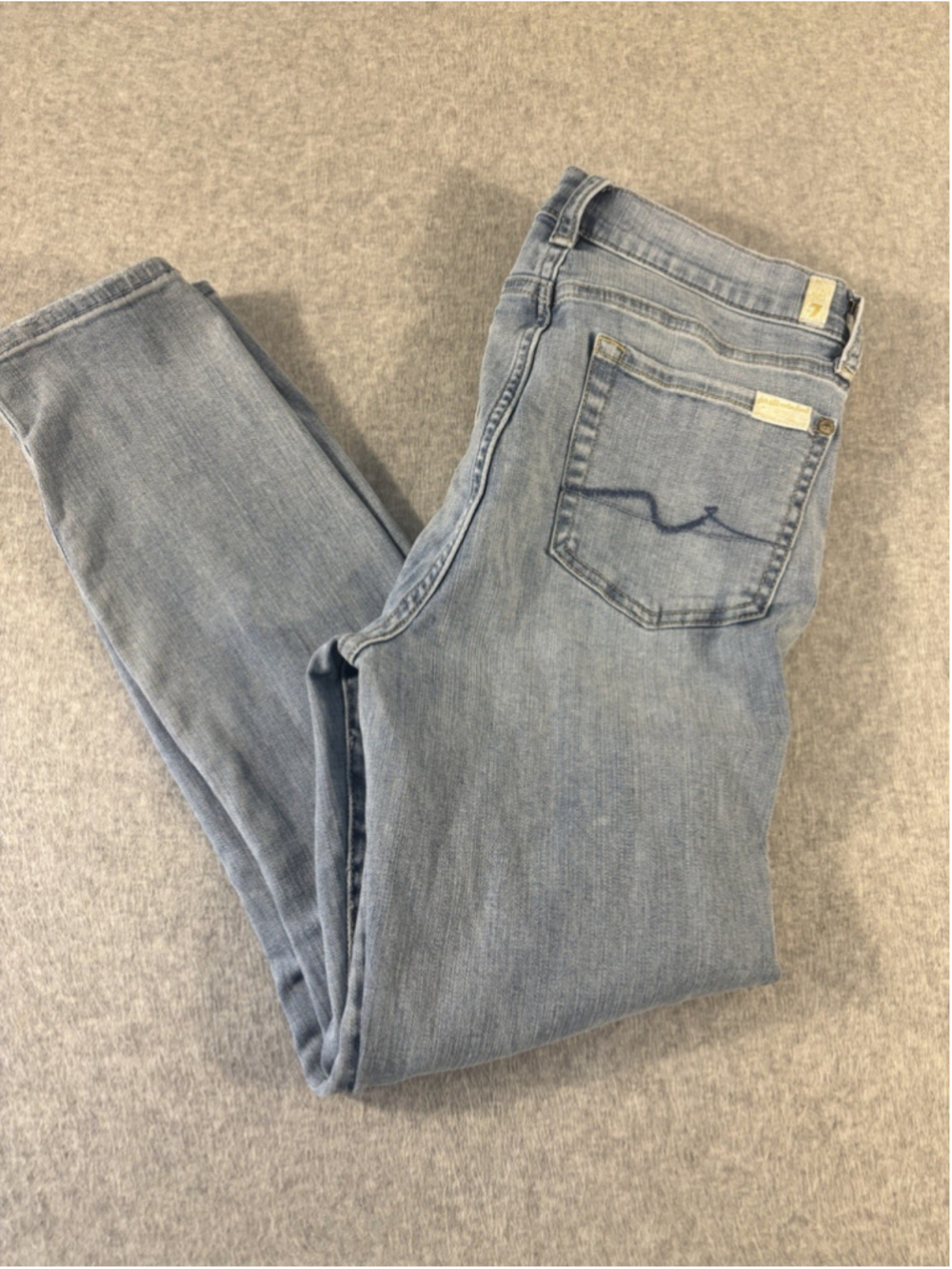 SEVEN for all mankind Distressed Light Wash Button Fly Jeans Womens Size 29‎